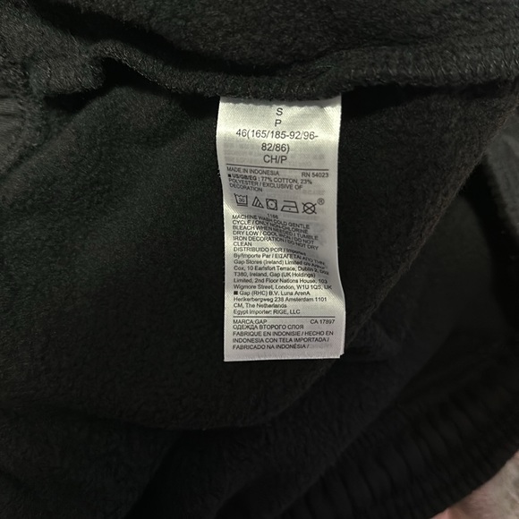 GAP Disney Logo Fleece Jogger - Picture 8 of 8